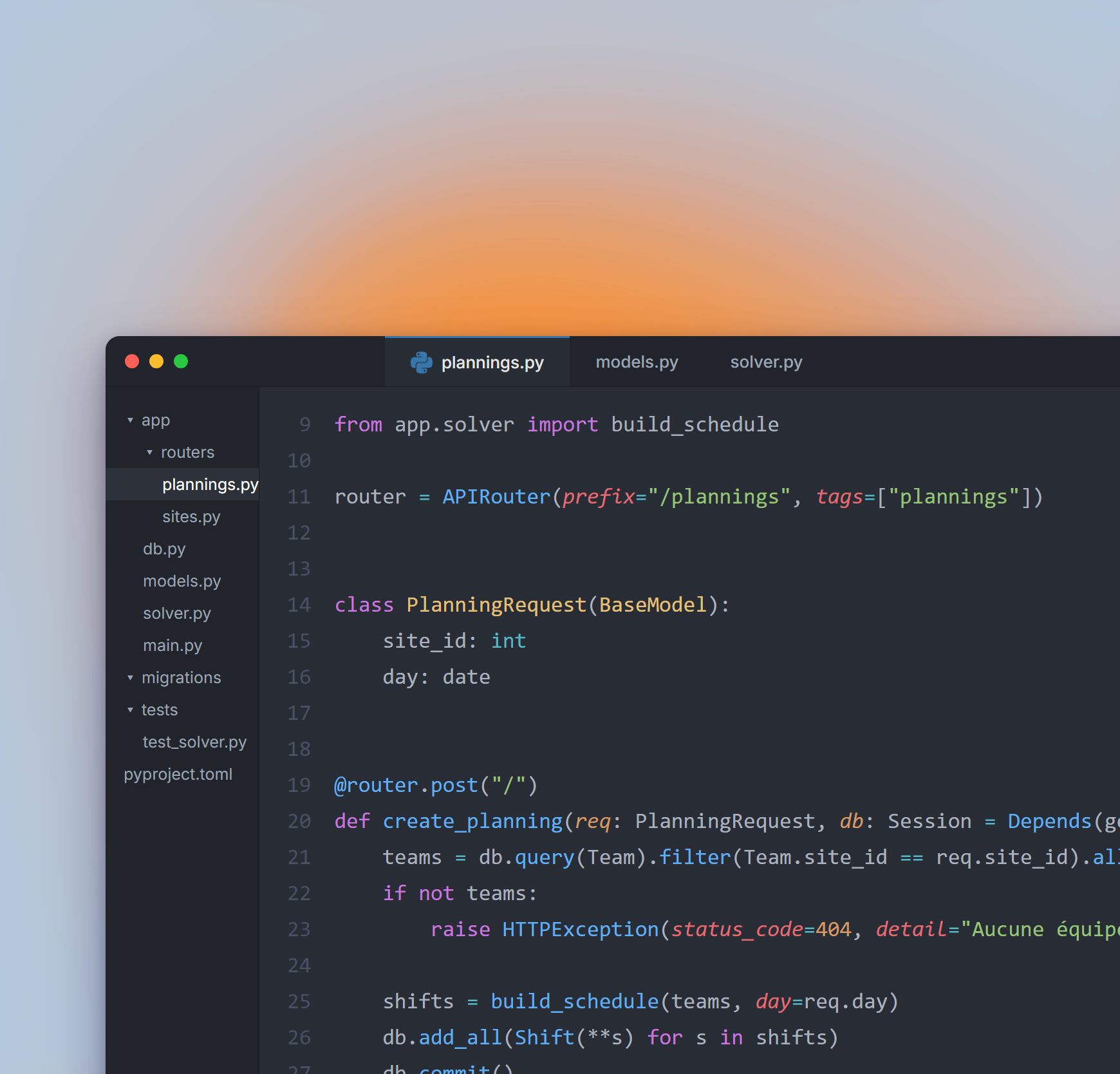 API FastAPI aberta em um editor de código