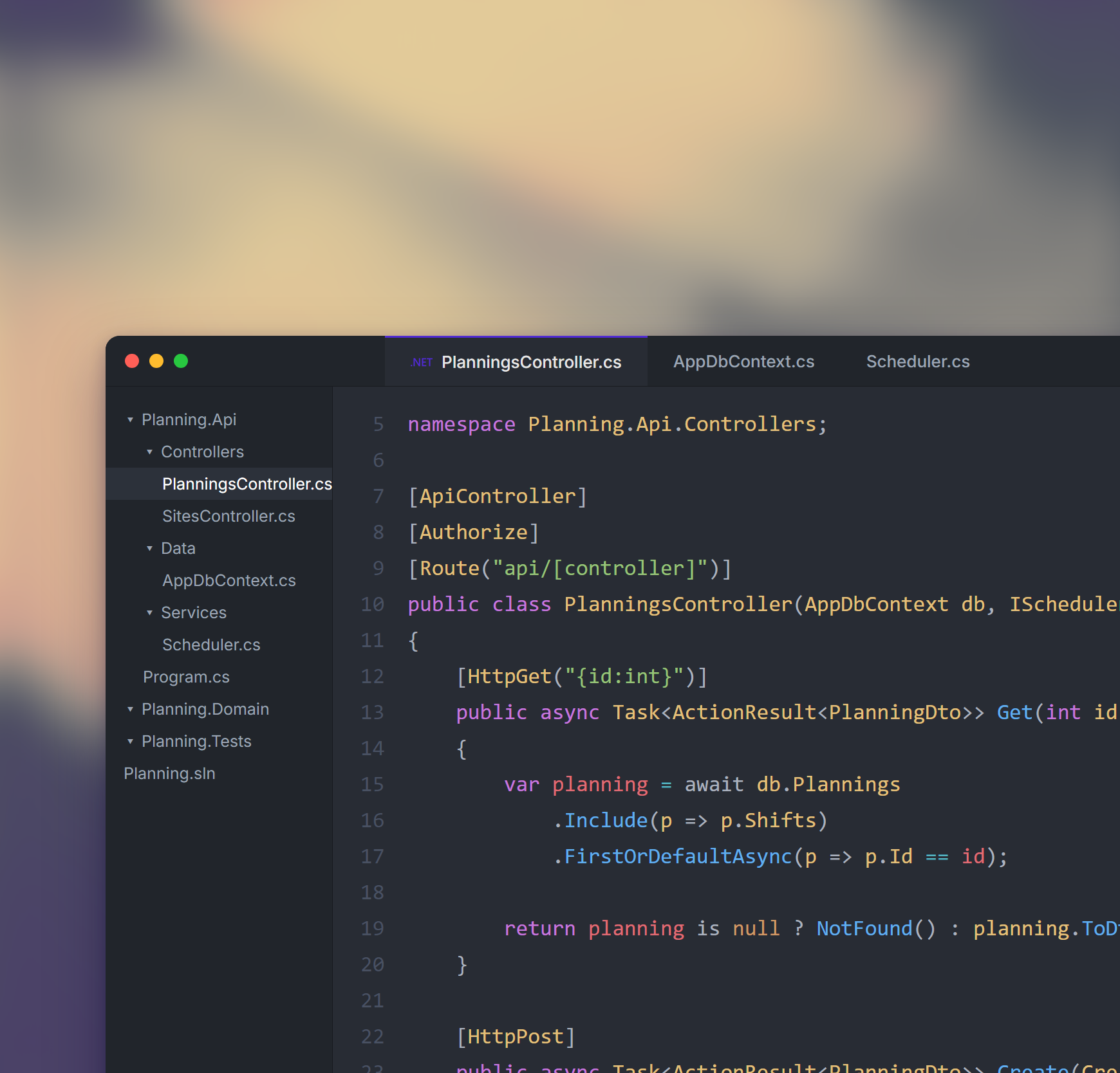Controller ASP.NET Core aberto em um editor de código